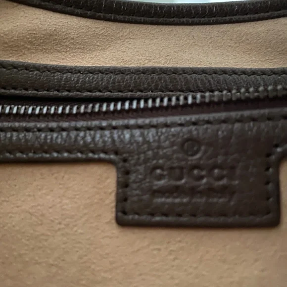 Gucci Aphrodite Medium Shoulder Bag - Picture 12 of 13